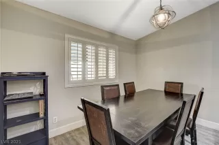 Photo #5: 2336494 Listing