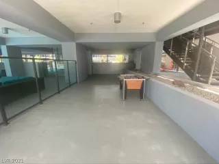 Photo #3: 2336523 Listing 