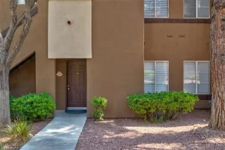 Photo #3: 2336583 Listing