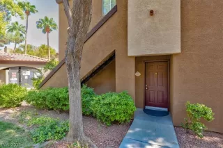 Photo #4: 2336583 Listing