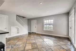 Photo #3: 2336593 Listing 