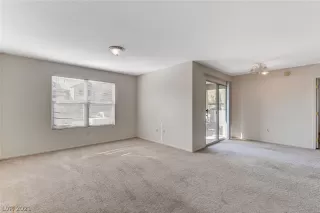 Photo #6: 2336607 Listing