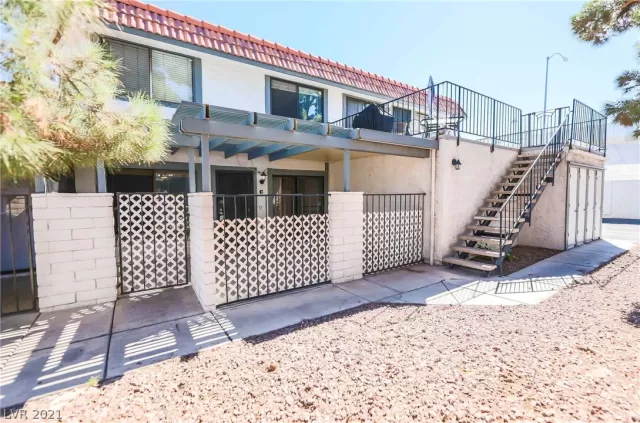 MLS: 2336608 Condo For Sale