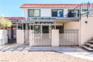 Photo #1: 2336608 Listing