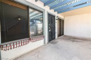 Photo #3: 2336608 Listing