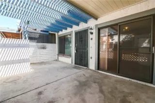 Photo #4: 2336608 Listing