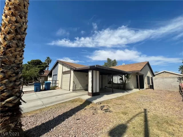 MLS: 2336610 Condo For Sale