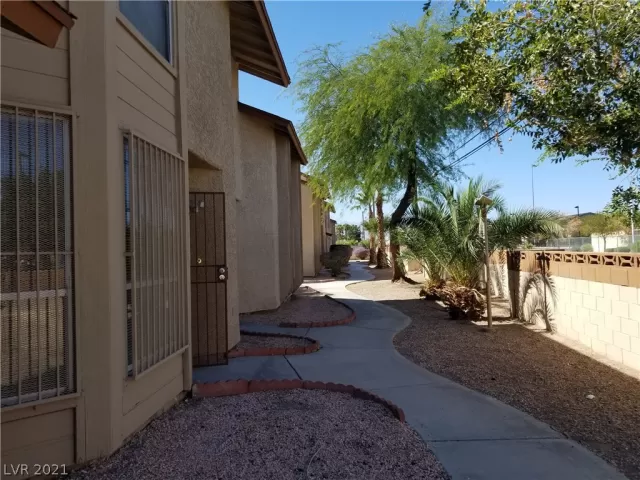 MLS: 2336627 Condo For Sale