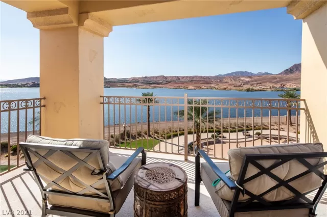 MLS: 2336677 Condo For Sale