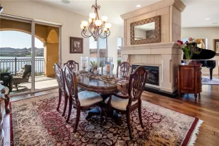 Photo #6: 2336677 Listing