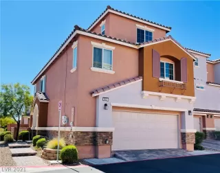 Photo #2: 2336678 Listing 