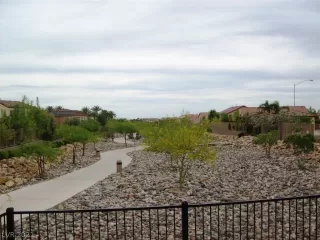 Photo #2: 2336705 Listing 