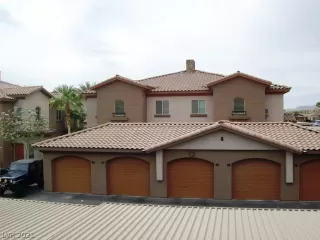 Photo #3: 2336705 Listing 