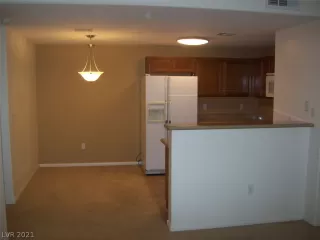 Photo #5: 2336705 Listing 