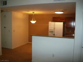 Photo #6: 2336705 Listing 