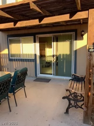 Photo #3: 2336727 Listing