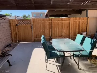 Photo #6: 2336727 Listing