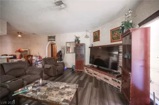 Photo #6: 2336782 Listing 