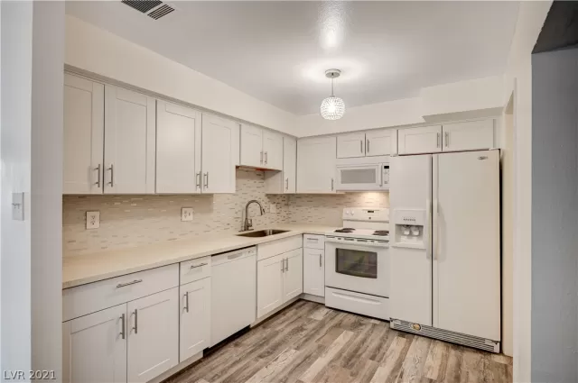 MLS: 2336823 Condo For Sale