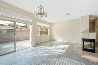 Photo #5: 2336847 Listing 