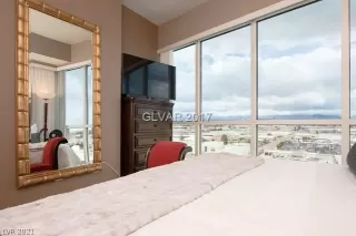 Photo #6: 2336888 Listing