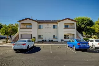 Photo #1: 2336905 Listing