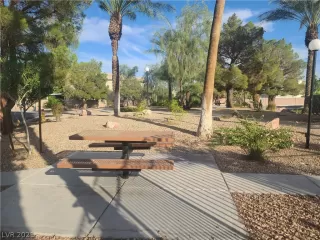 Photo #1: 2336913 Listing