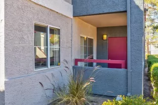 Photo #1: 2336917 Listing 