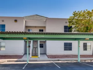 Photo #1: 2336926 Listing