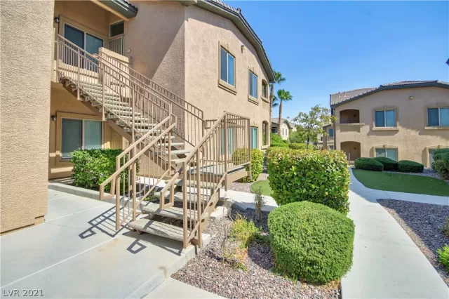 MLS: 2336942 Condo For Sale