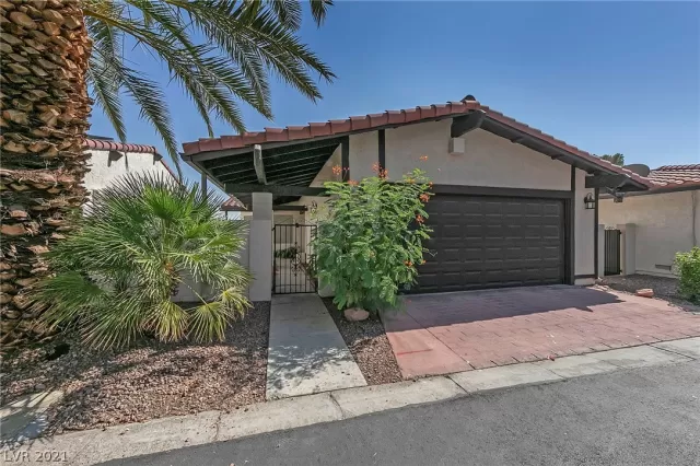 MLS: 2336943 Condo For Sale