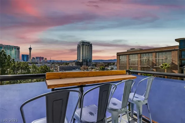MLS: 2336952 Condo For Sale
