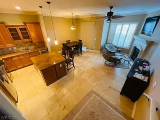 Photo #3: 2337005 Listing 