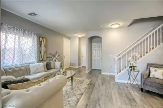 Photo #6: 2337039 Listing 