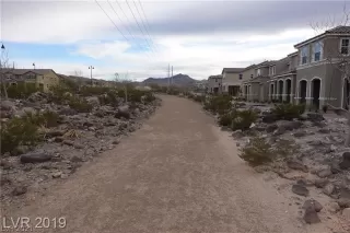 Photo #2: 2337065 Listing