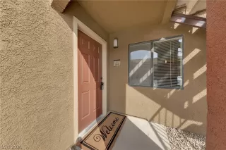 Photo #1: 2337067 Listing 