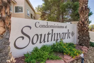 Photo #3: 2337069 Listing