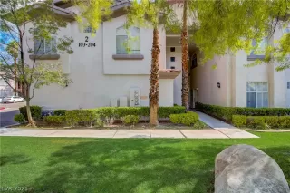 Photo #2: 2337076 Listing