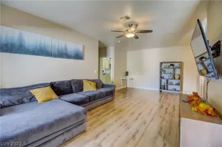 Photo #6: 2337076 Listing