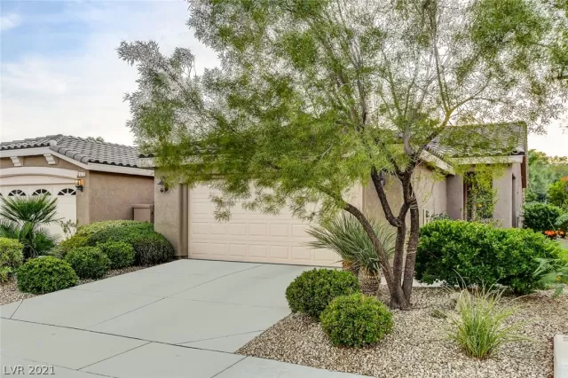 MLS: 2337084 Condo For Sale