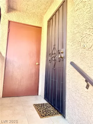 Photo #1: 2337126 Listing