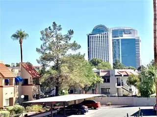 Photo #3: 2337126 Listing