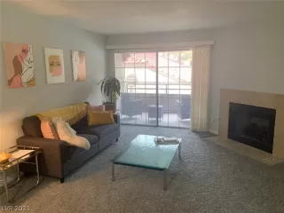 Photo #4: 2337134 Listing 