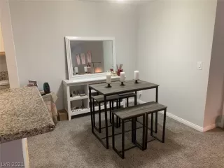 Photo #5: 2337134 Listing 