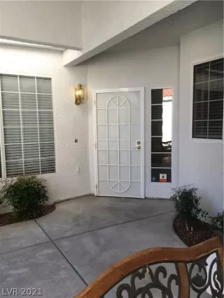 Photo #2: 2337147 Listing