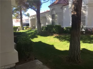 Photo #4: 2337147 Listing