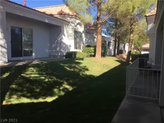 Photo #6: 2337147 Listing