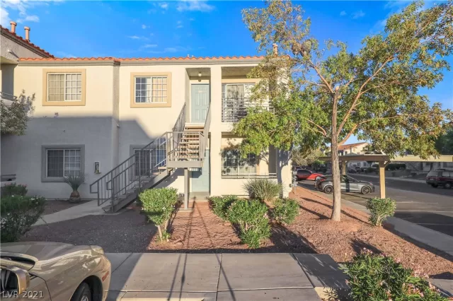 MLS: 2337198 Condo For Sale