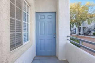 Photo #4: 2337198 Listing