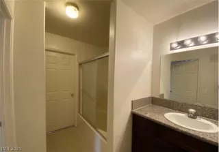 Photo #4: 2337226 Listing 